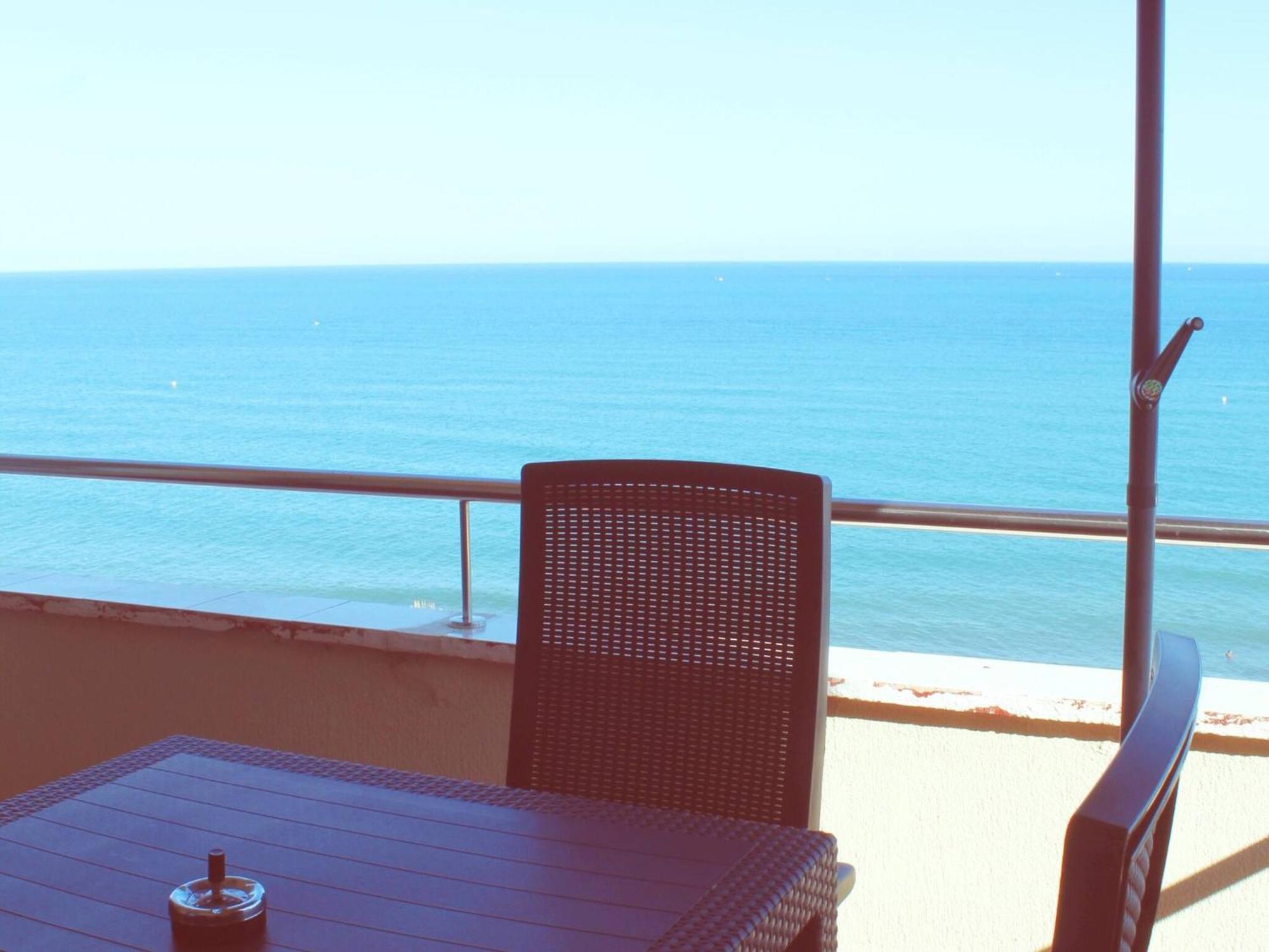 Esplendido Apartamento A Pie De Playa En 托雷莫利诺斯 外观 照片